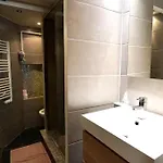 01 Grand At Rambuteau Apartment Paris